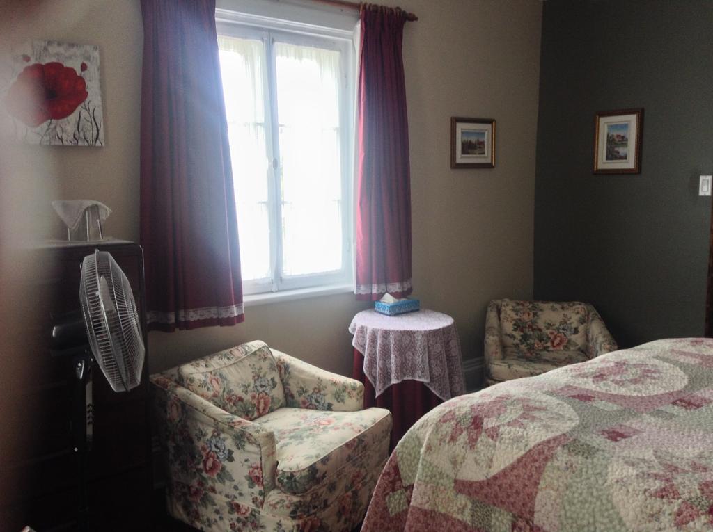 Bed and Breakfast Gil Ann Saint-Andre-Avellin Экстерьер фото